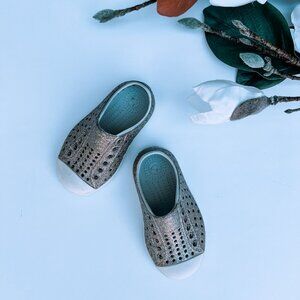 Native Jefferson Bling - Metal Bling C6 (EUC)